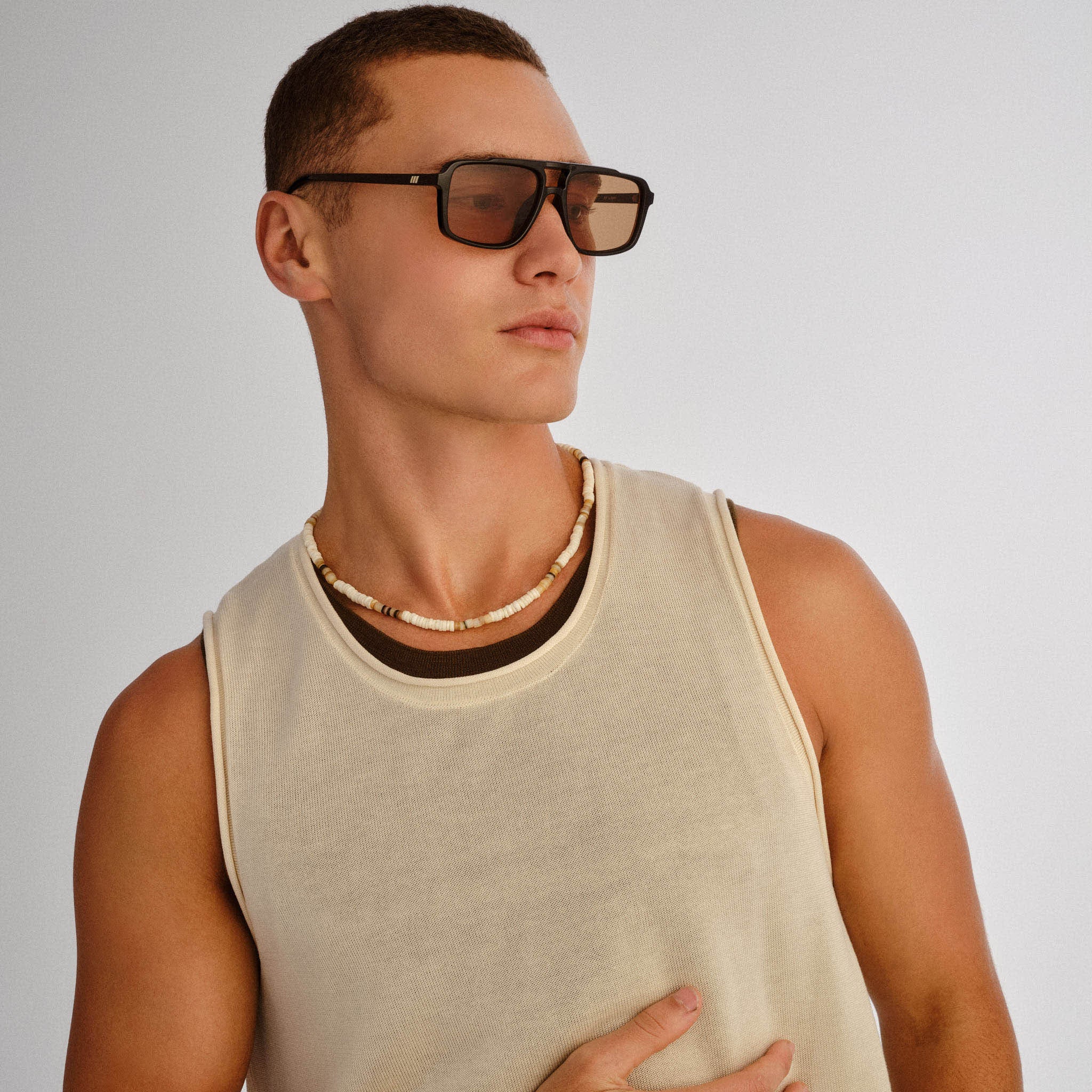 LE GARS + | BLACK LIGHT BROWN MONO - Image 6
