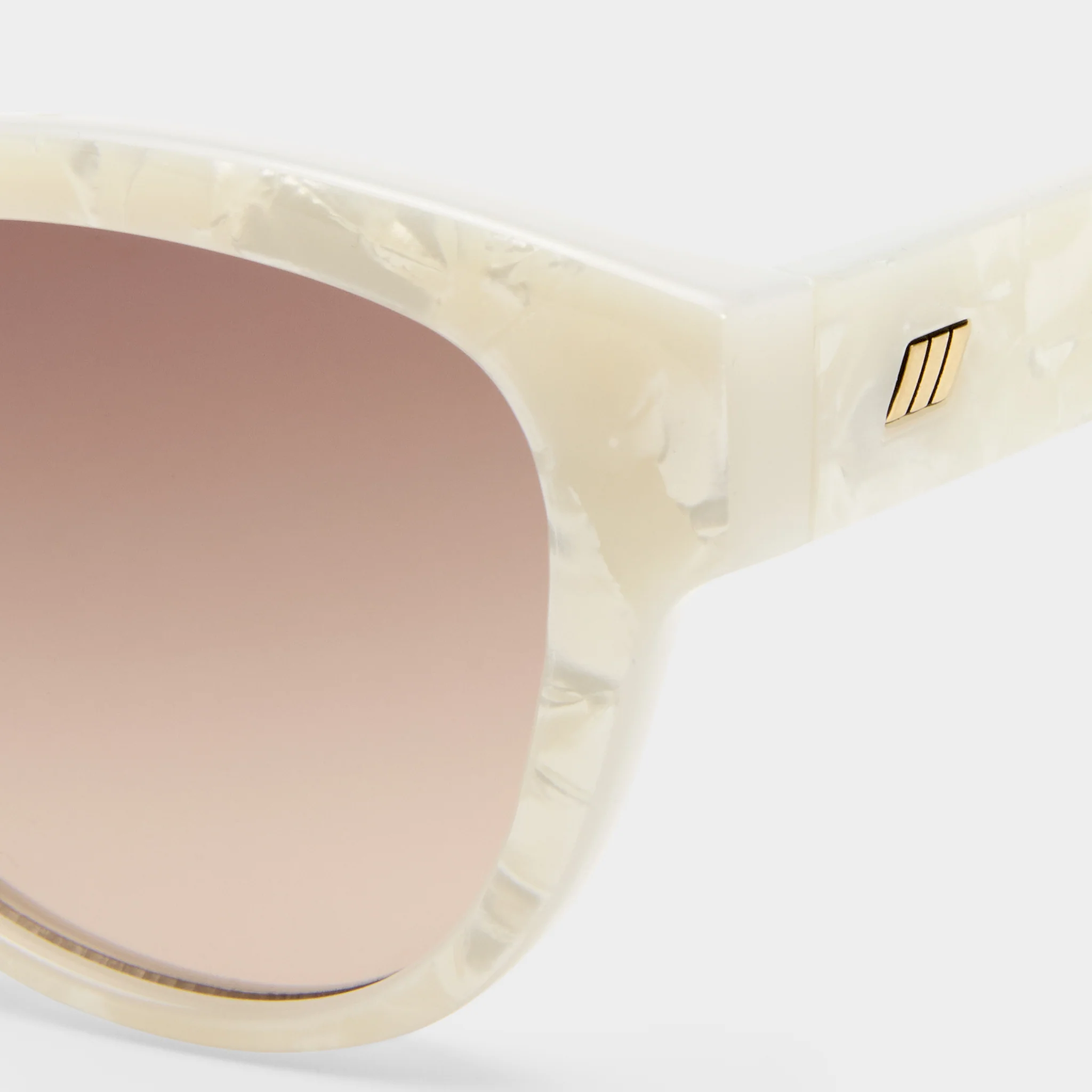 MAJESTIC | WHITE MARBLE - Image 4