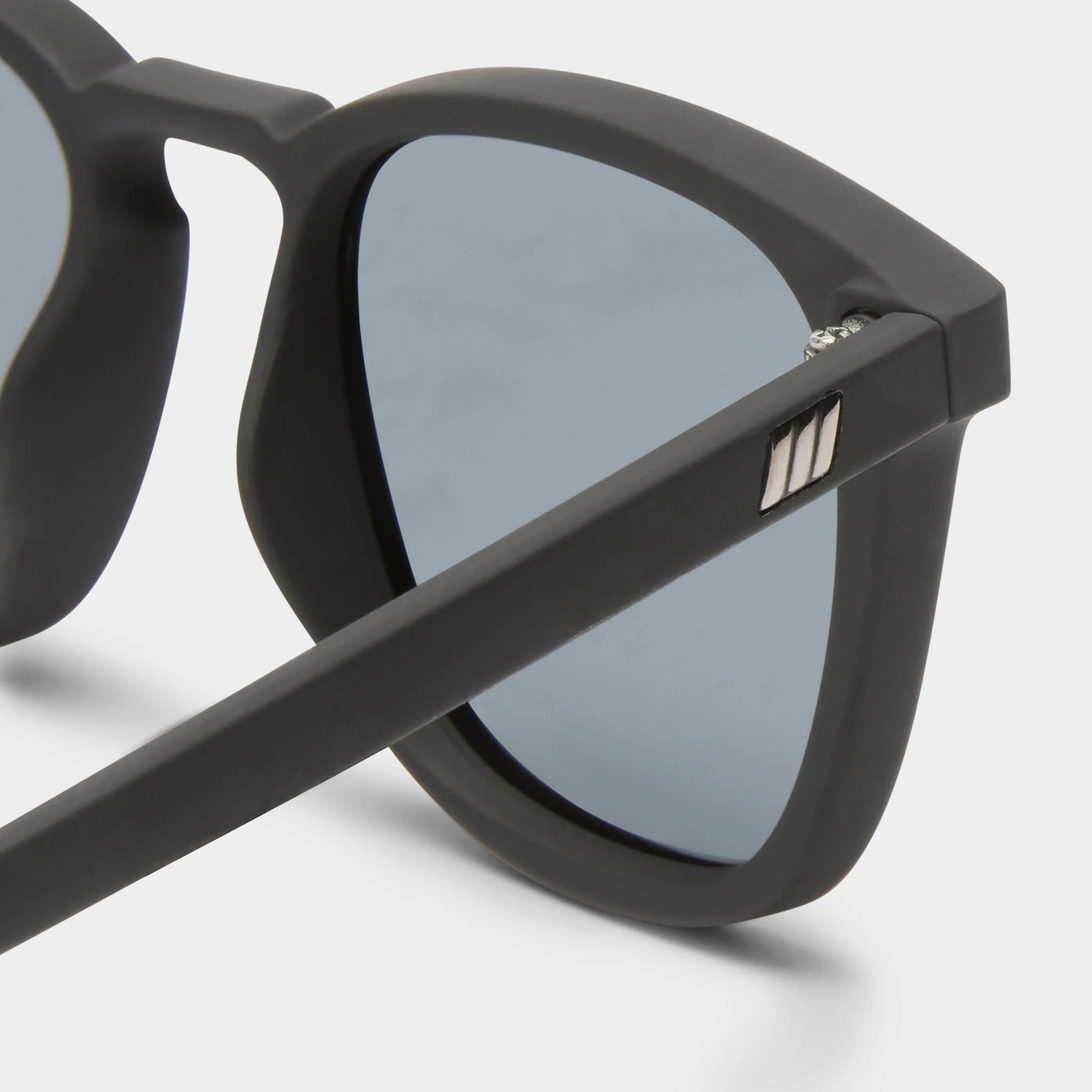 NO BIGGIE | BLACK RUBBER POLARIZED - Image 4