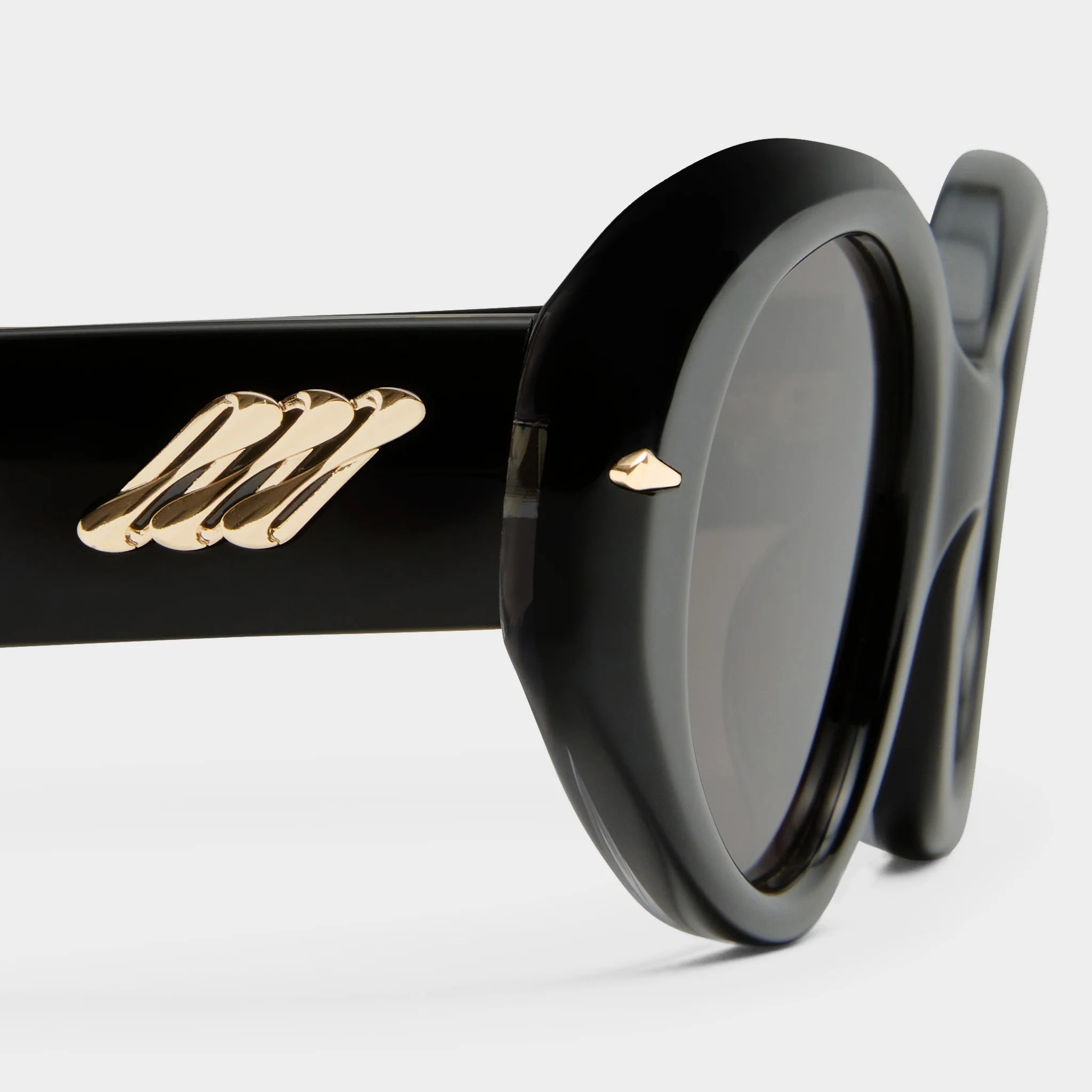 NUMERO DOS | OBSIDIAN BLACK SMOKE MONO - Image 4