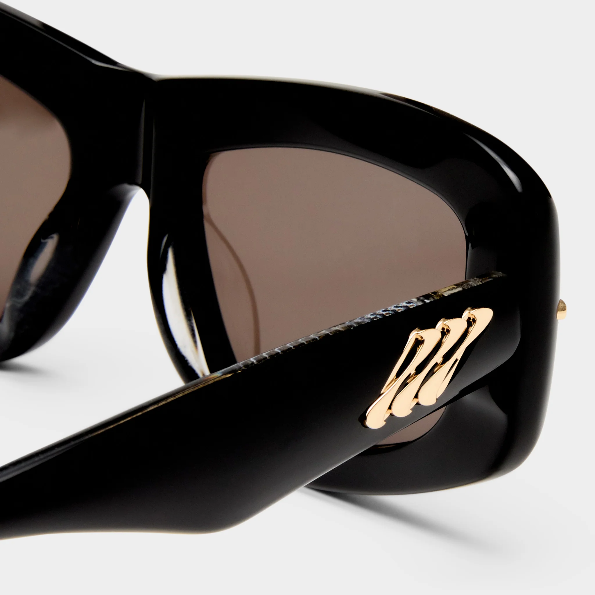 NUMERO OCHO | OBSIDIAN BLACK - Image 4