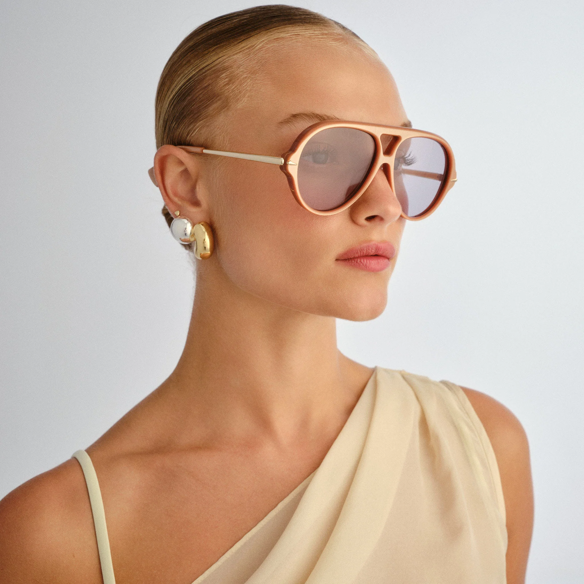 NUMERO ONCE | CHAMPAGNE VELVET - Image 5