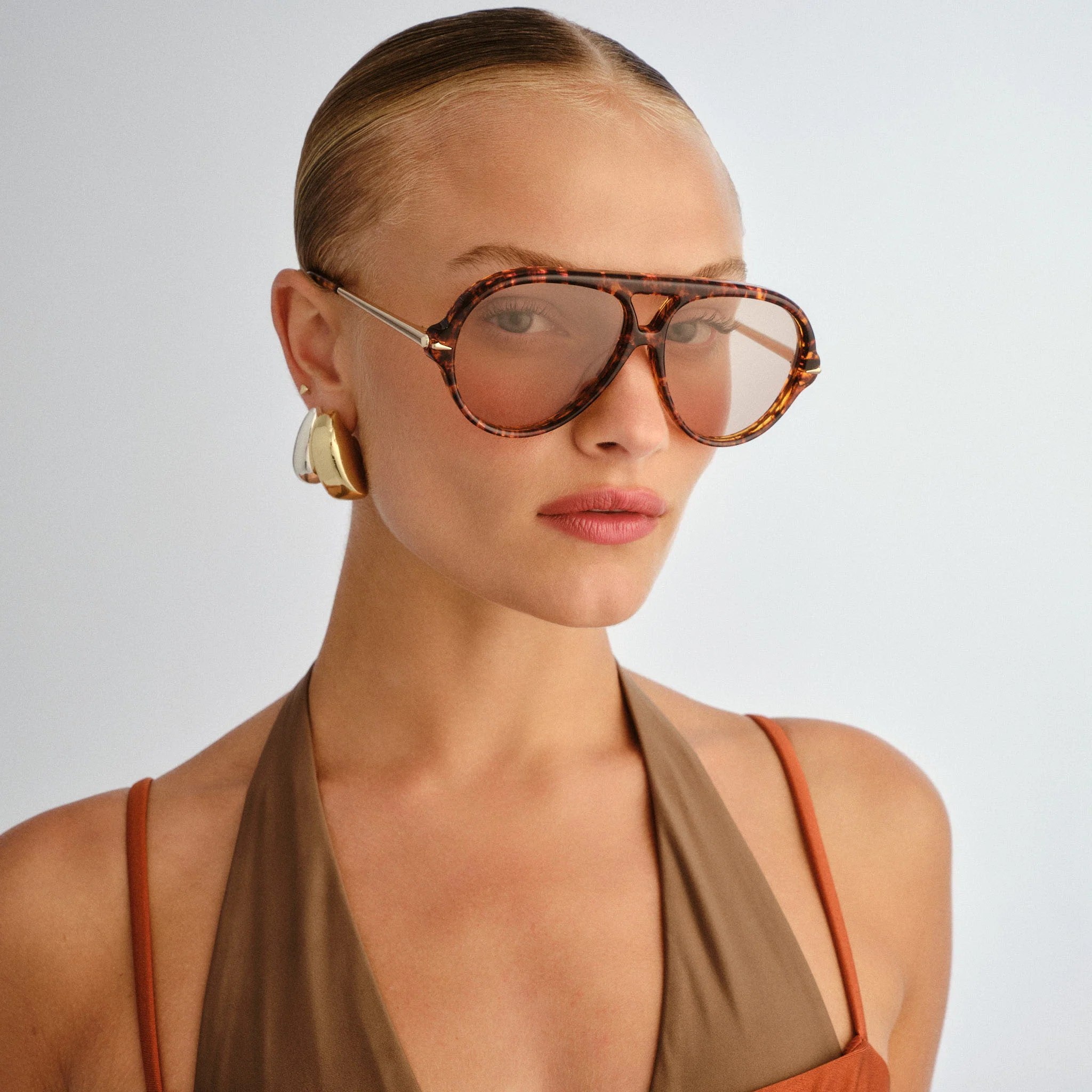 NUMERO ONCE | MOTTLED TORT - Image 2