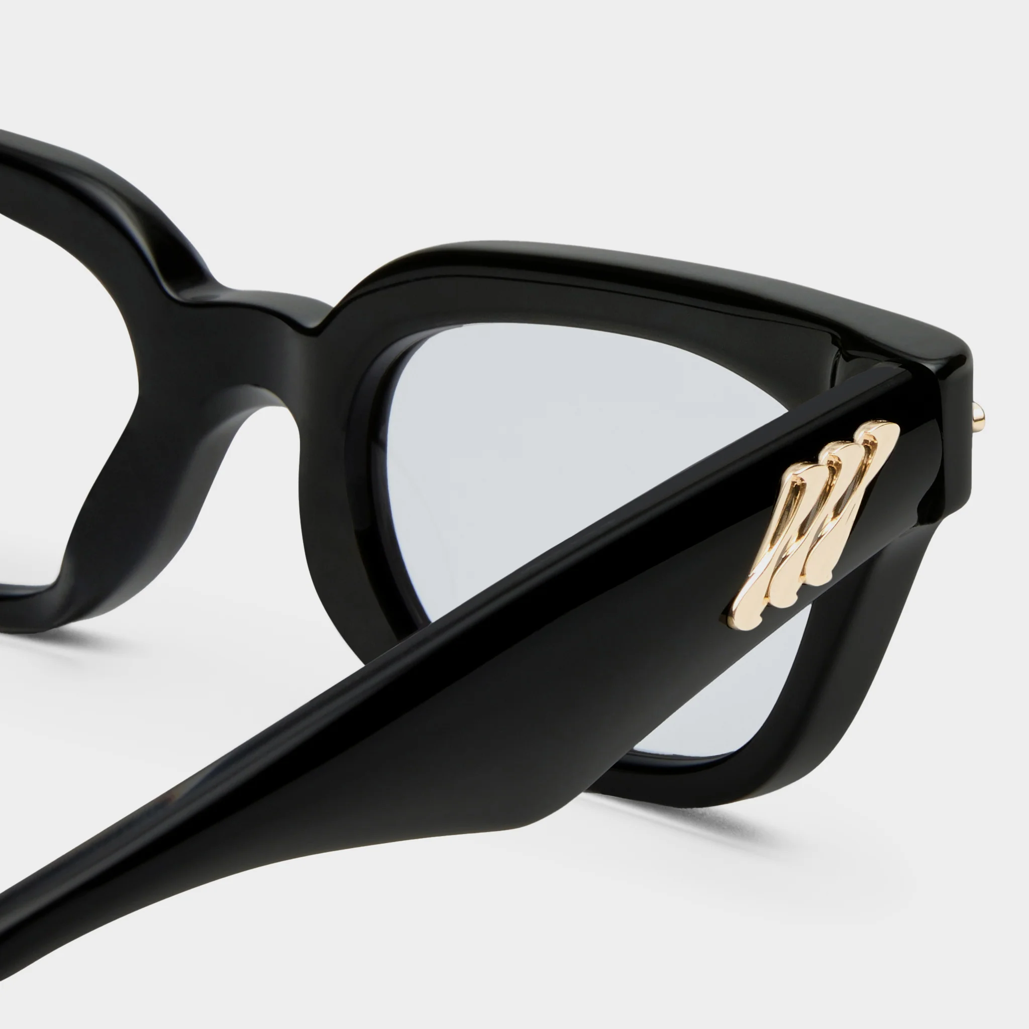 NUMERO TRES | OBSIDIAN BLACK SMOKE TINT - Image 4