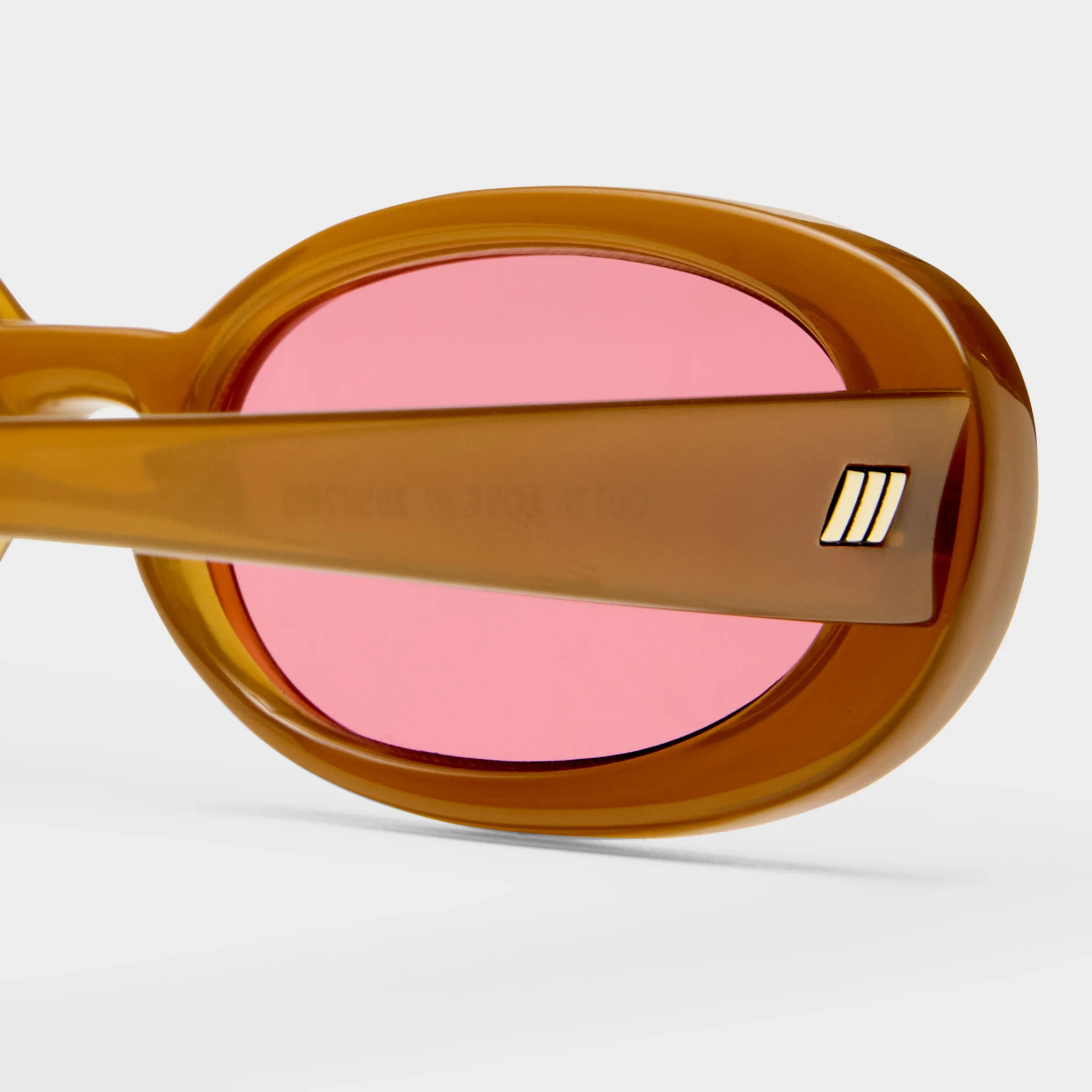 OUTTA LOVE | TOFFEE - Image 4
