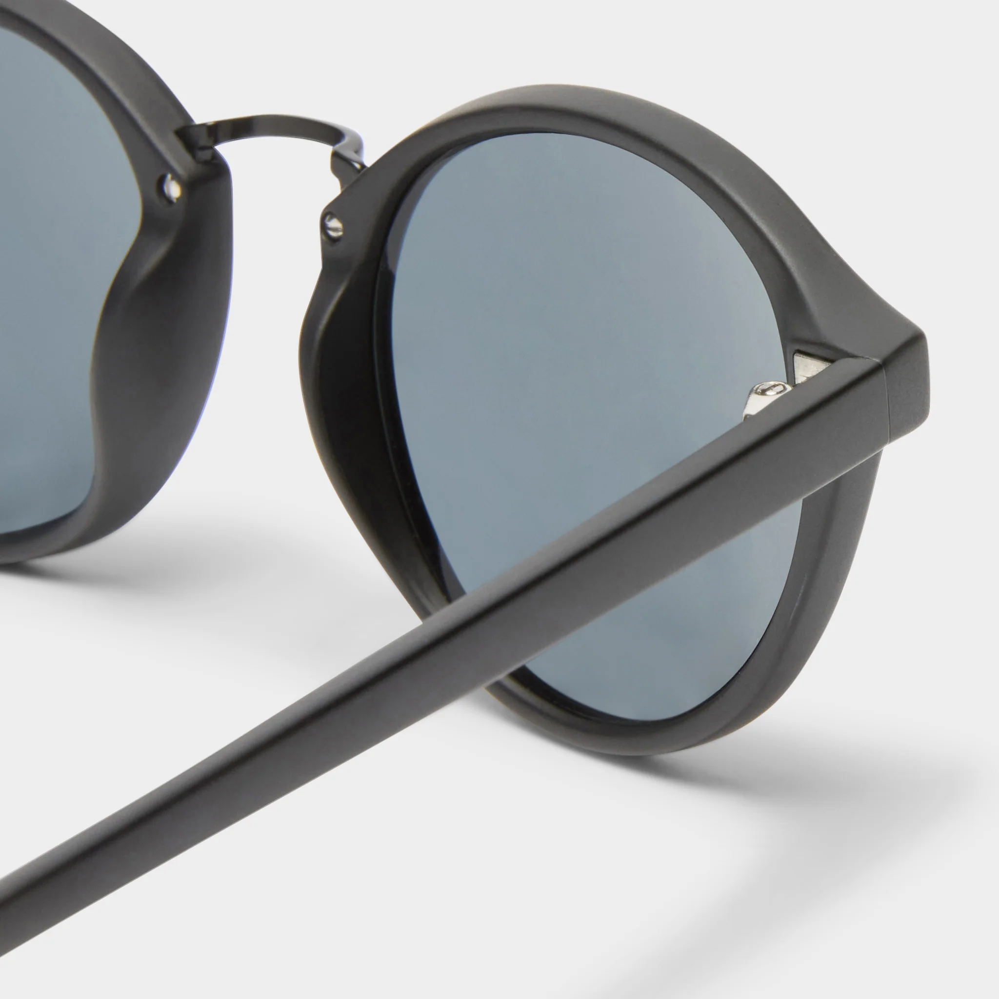 PARADOX | MATTE BLACK - Image 4