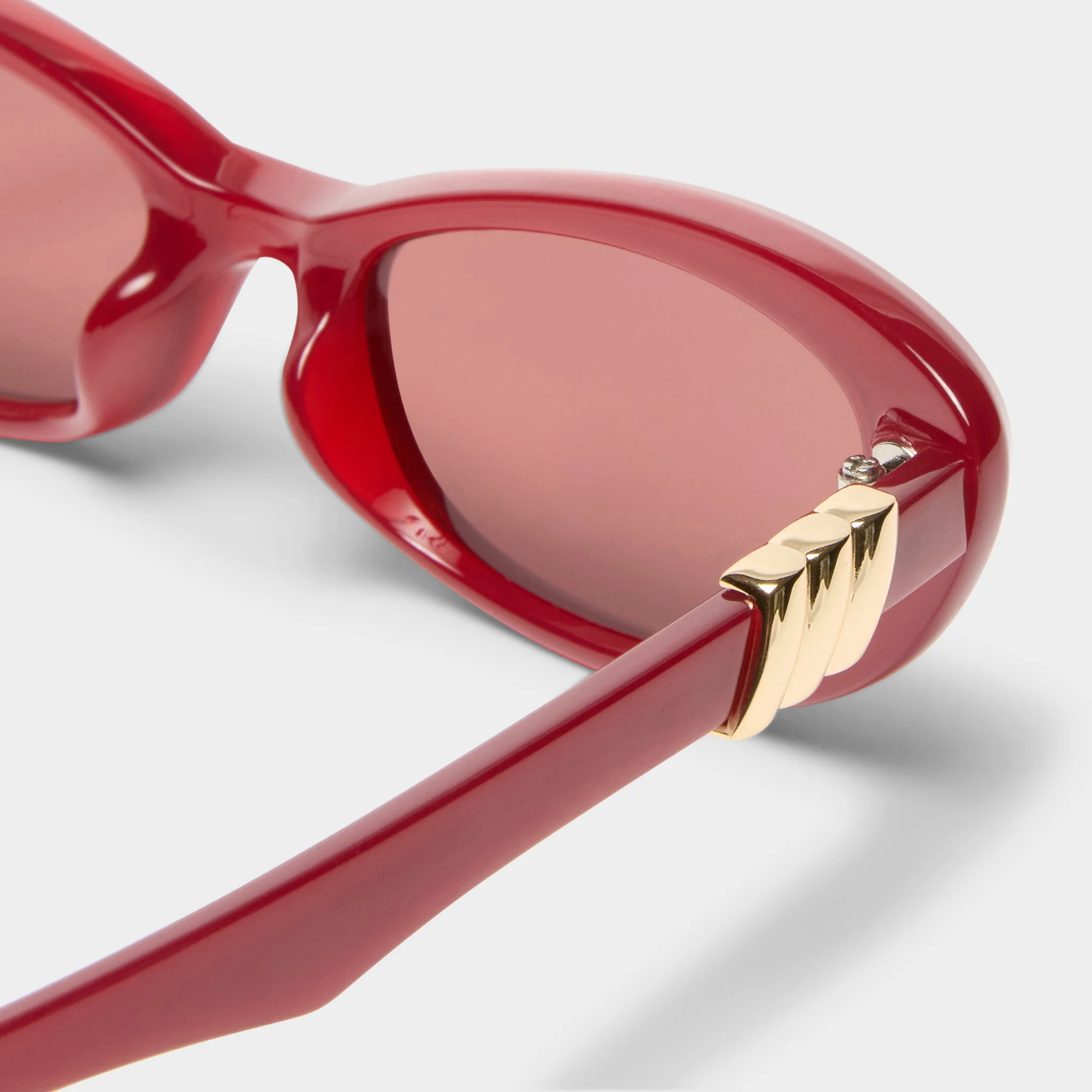 THE WHISPERER | GARNET - Image 4