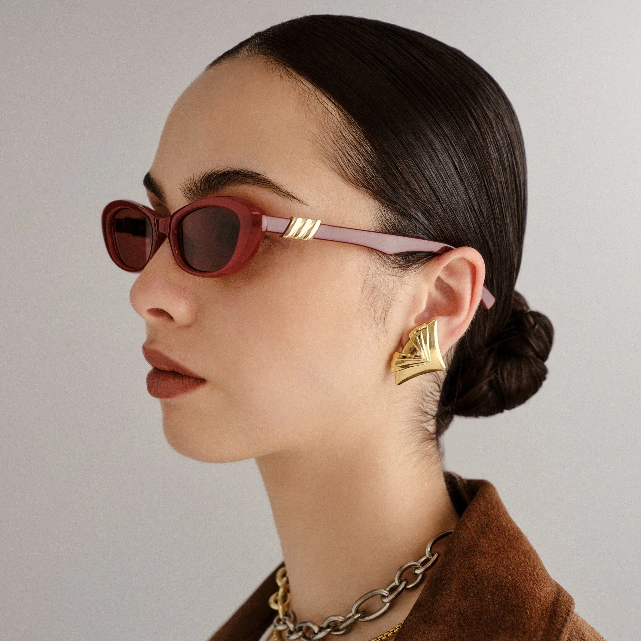 THE WHISPERER | GARNET - Image 5